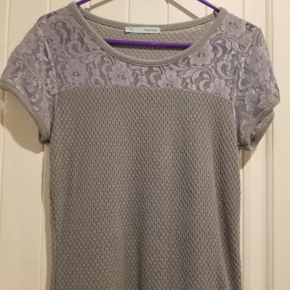 Gray Dress with Lace at Top - Picture 2 of 4